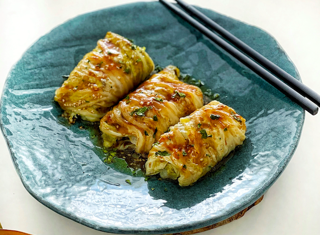 ROLLOS DE COL CHINA CON CARNE Y ARROZ