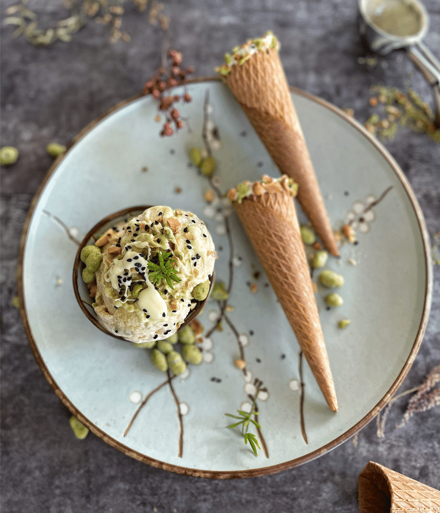 HELADO DE CACAHUETES CON WASABI Y TÉ MATCHA