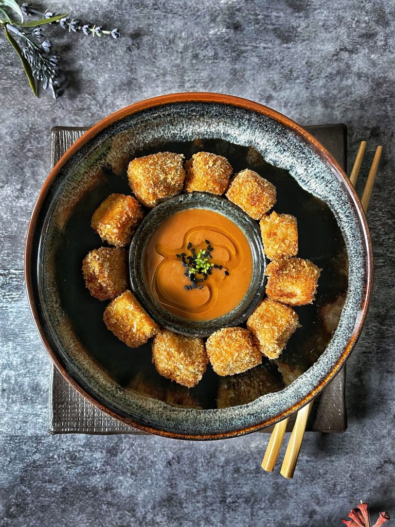 TOFU MARINADO Y REBOZADO EN PANKO