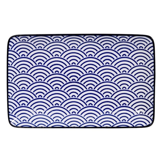 Plato rectangular. Medidas:. 21X13,5cm. Modelo: "Ondas azul".