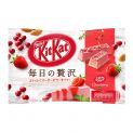 Kit kat de fresa y tarta de queso (NESTLE). 135 g