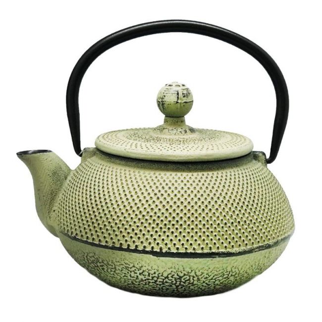 TETERA DE HIERRO 0,6LT "puntos-verde"