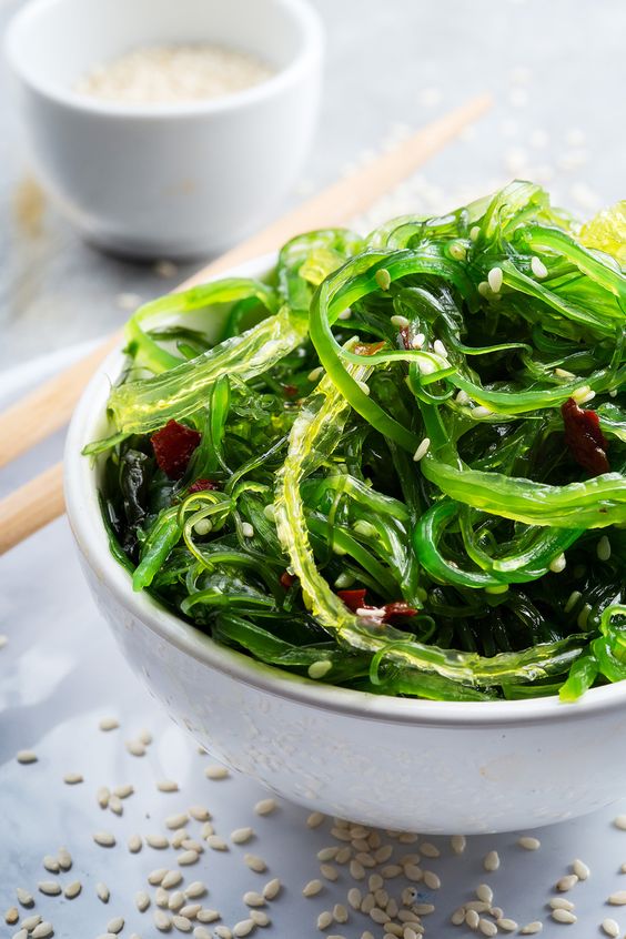 Algues Wakame : Propriétés et recettes